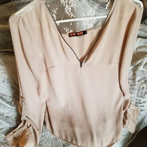 Beige flowy blouse with lace *re-POSH